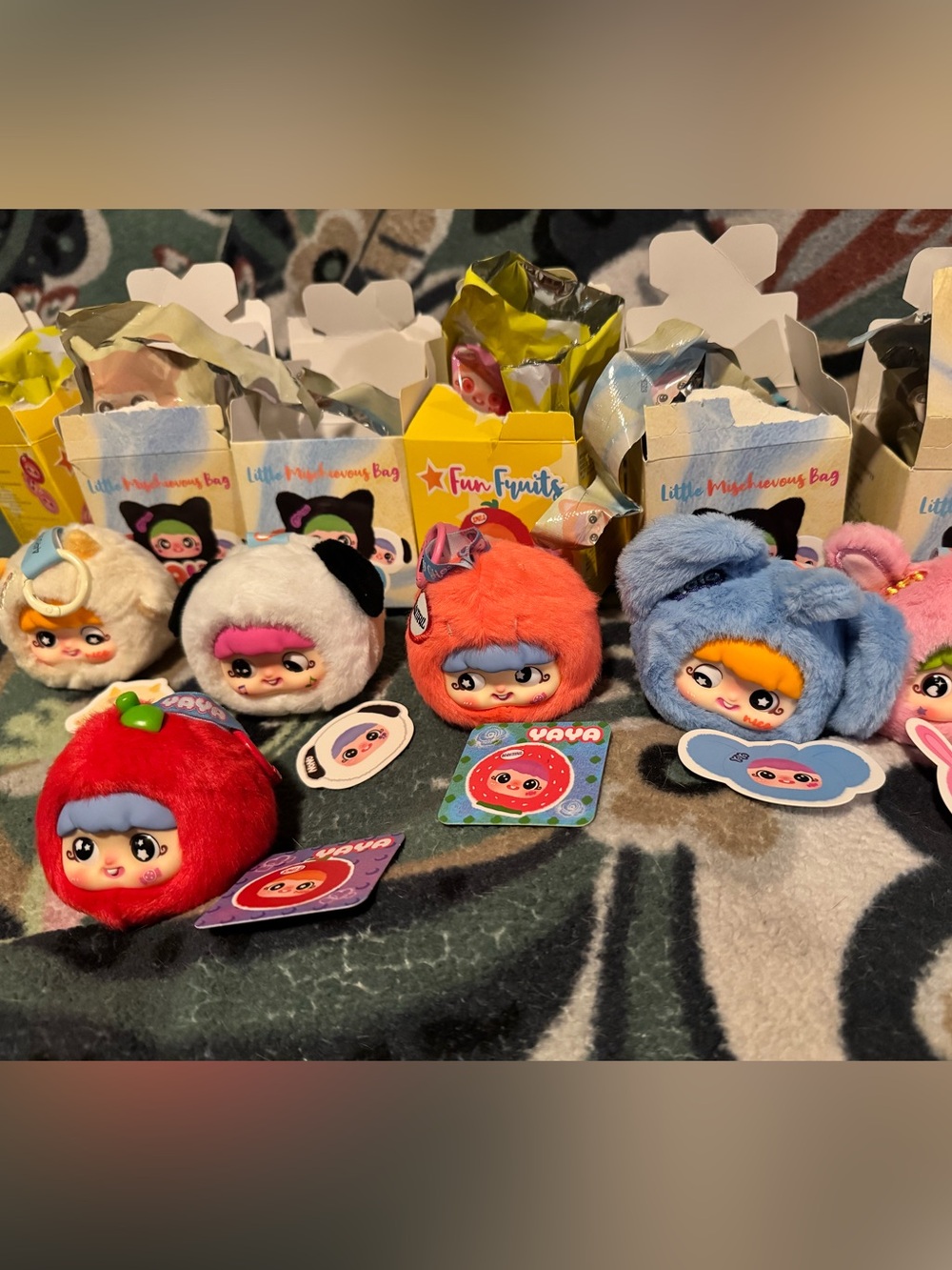 Yaya mischievious bag and fun fruits lot of 6